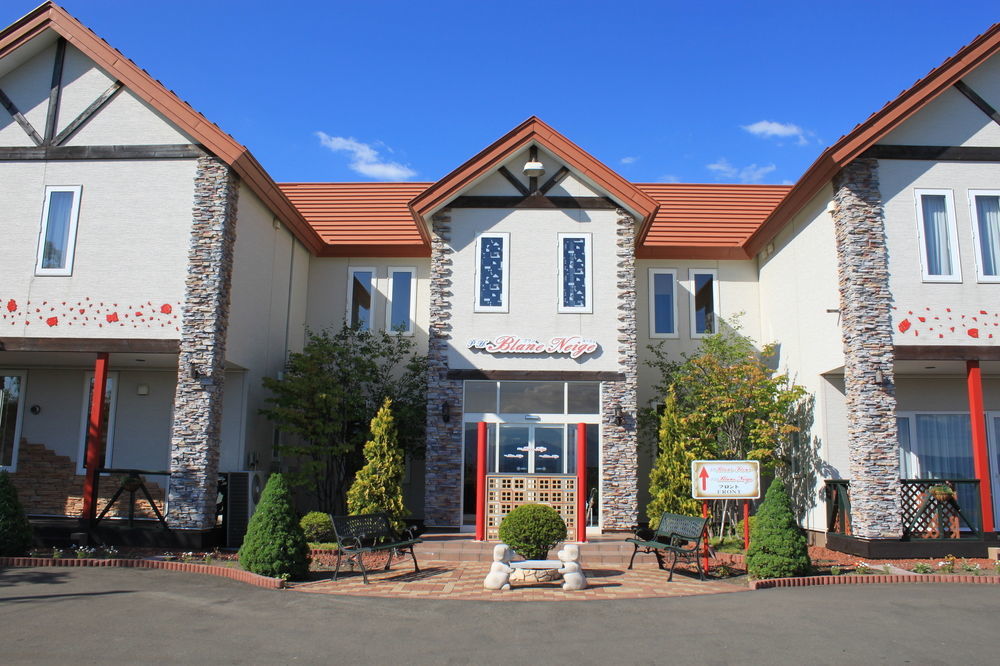 Petit Hotel Blaneneige Naka-furano Luaran gambar